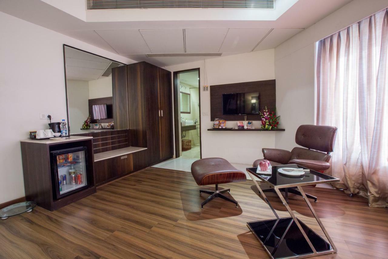 Regenta Central Harimangala Bharuch Dış mekan fotoğraf